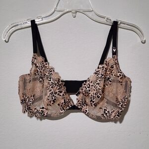 Victoria's Secret Animal Print Mesh Lace Bra Low Cut Demi with Black Details 36D